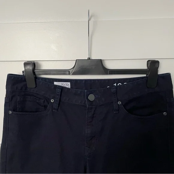 NWOT Ladies Dark Blue Jeans by GAP - Picture 3 of 8